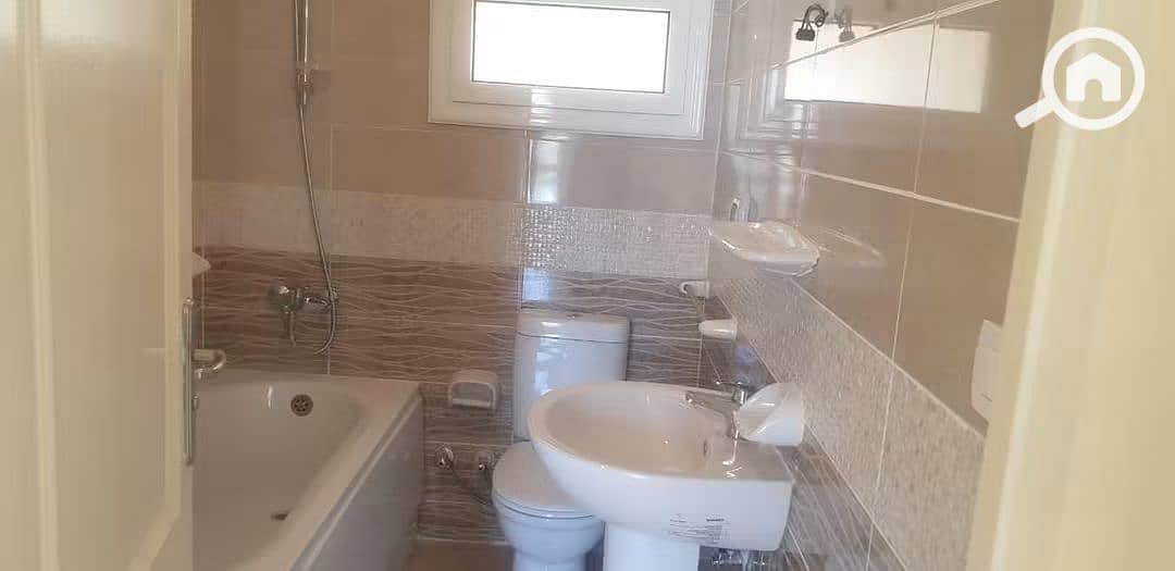 5 1000699438. jpg