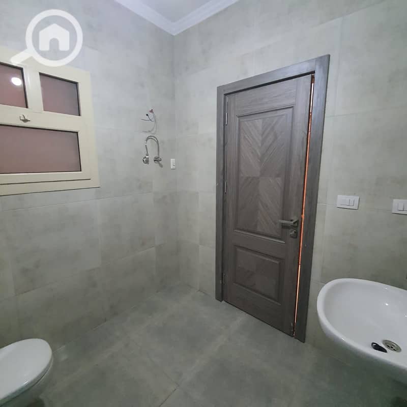 7 9aaadbfc-7c05-441e-ad68-edc197ad. jpg