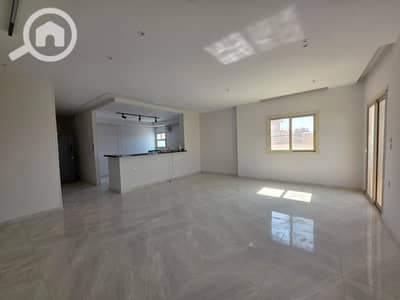 شقة 3 غرف نوم للايجار في القاهرة الجديدة، القاهرة - IMG-20260722-WA0009. jpg شقة 3 غرف نوم للايجار في القاهرة الجديدة، القاهرة - IMG-20260722-WA0009. jpg