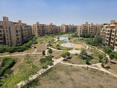 شقة 4 غرف نوم للبيع في 6 اكتوبر، الجيزة - بنتهاوس بأفضل موقع، واجهة بحري فيو لاندسكيب