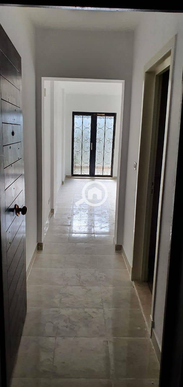 Unfurnished apartment for rent 133 sqm ground floor with 50 sqm garden garden view close to Eastern Market and services Phase 7 Al Rehab 2 - Meer