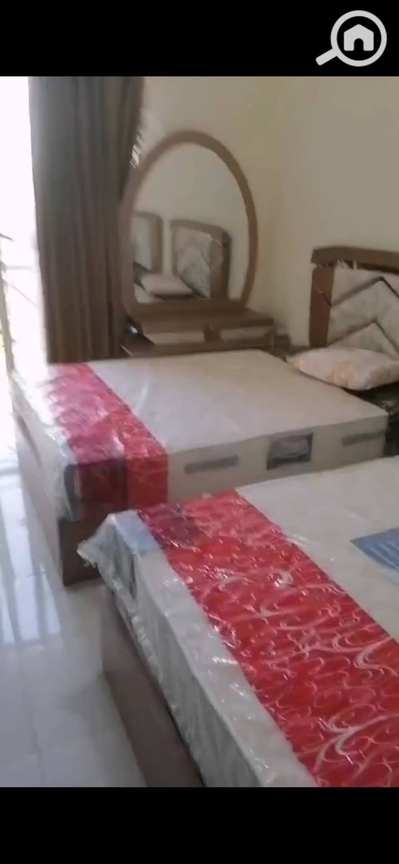 4 1000693984. jpg
