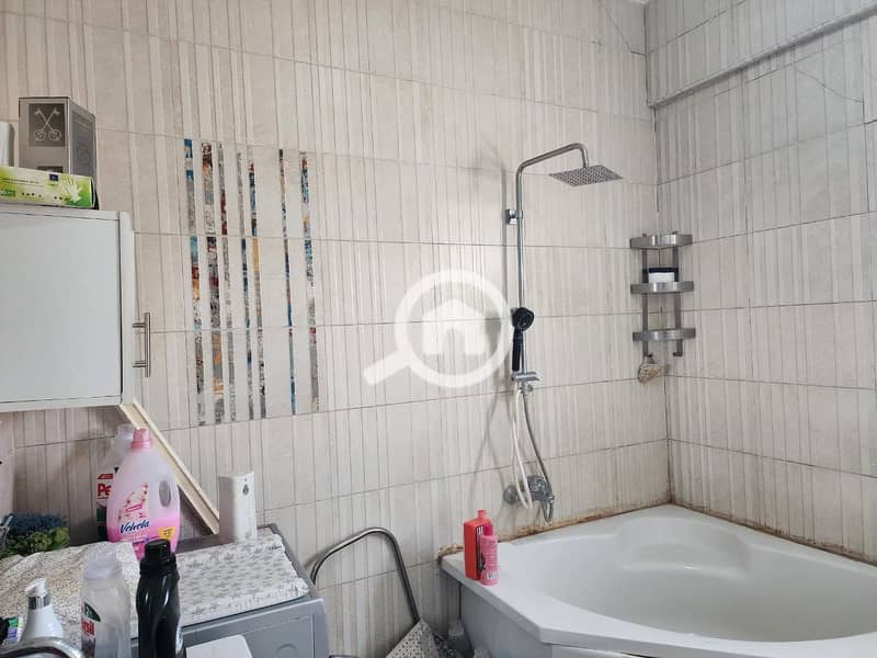 4 103099. jpg