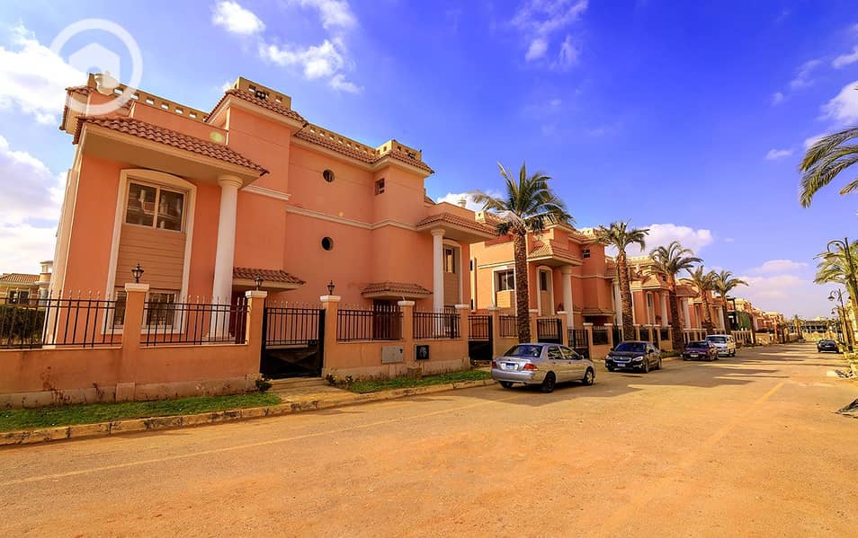 11 villas for sale in cleopatra palace. jpg