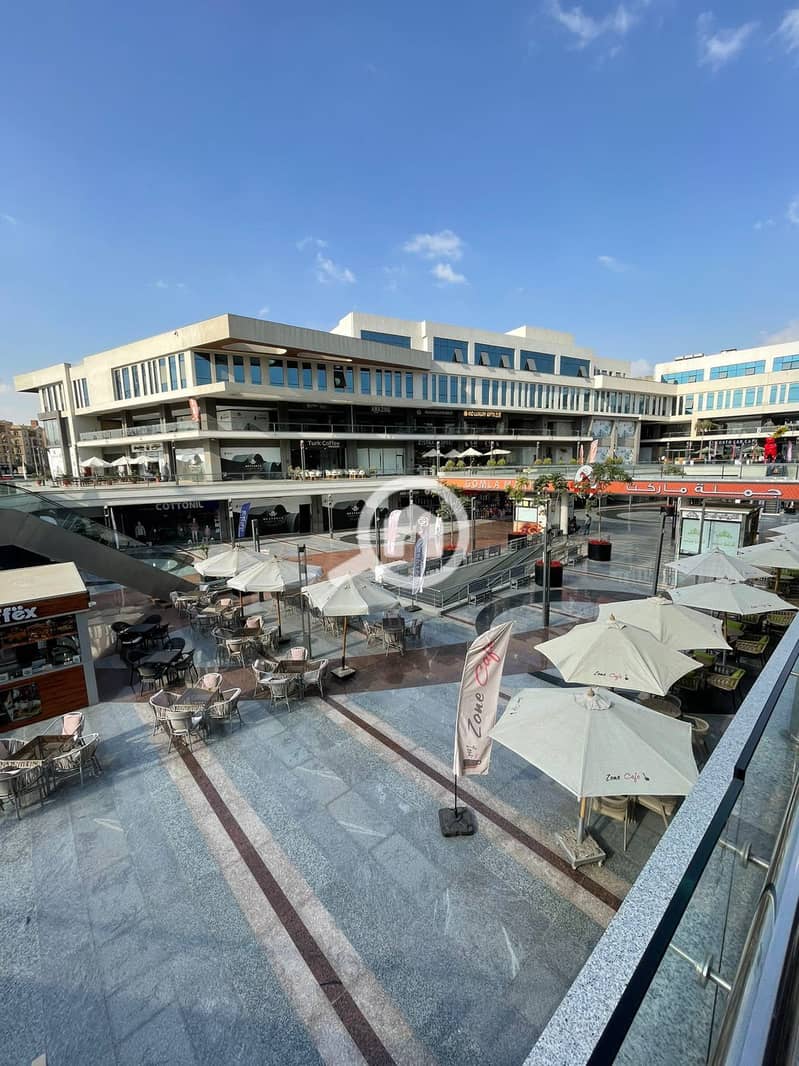 Office Fully Finished for Sale with Immediate Delivery in the Heart of 6th of October at West Gate Mall - Widok 5