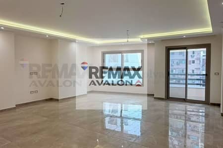 4 Bedroom Flat for Sale in Saba Pasha, Alexandria - 1. jpg