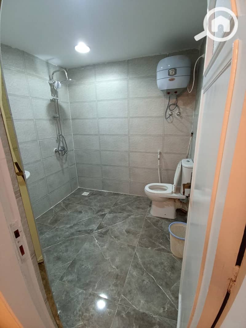 2 1000409156. jpg