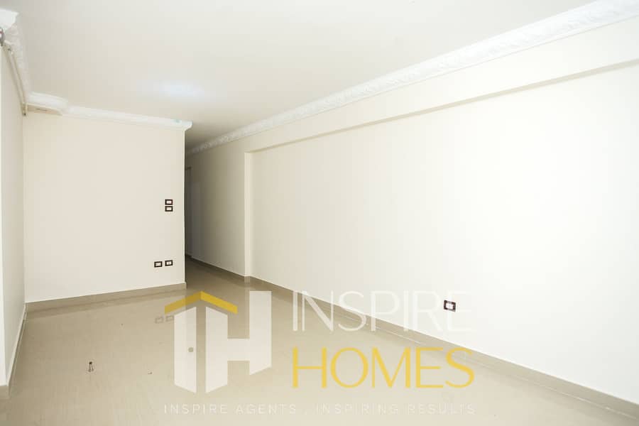 Licensed Apartment for Sale – Off El Mosheer Street - Vista 5