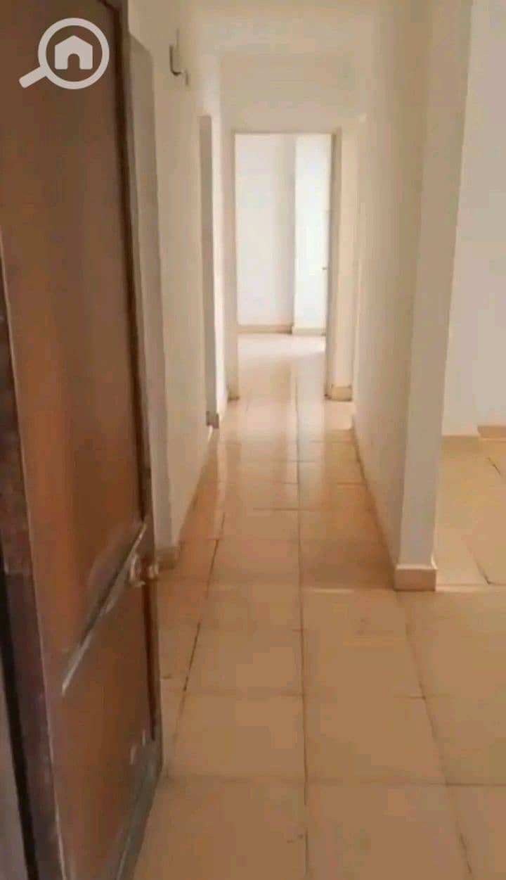 2 1000404863. jpg