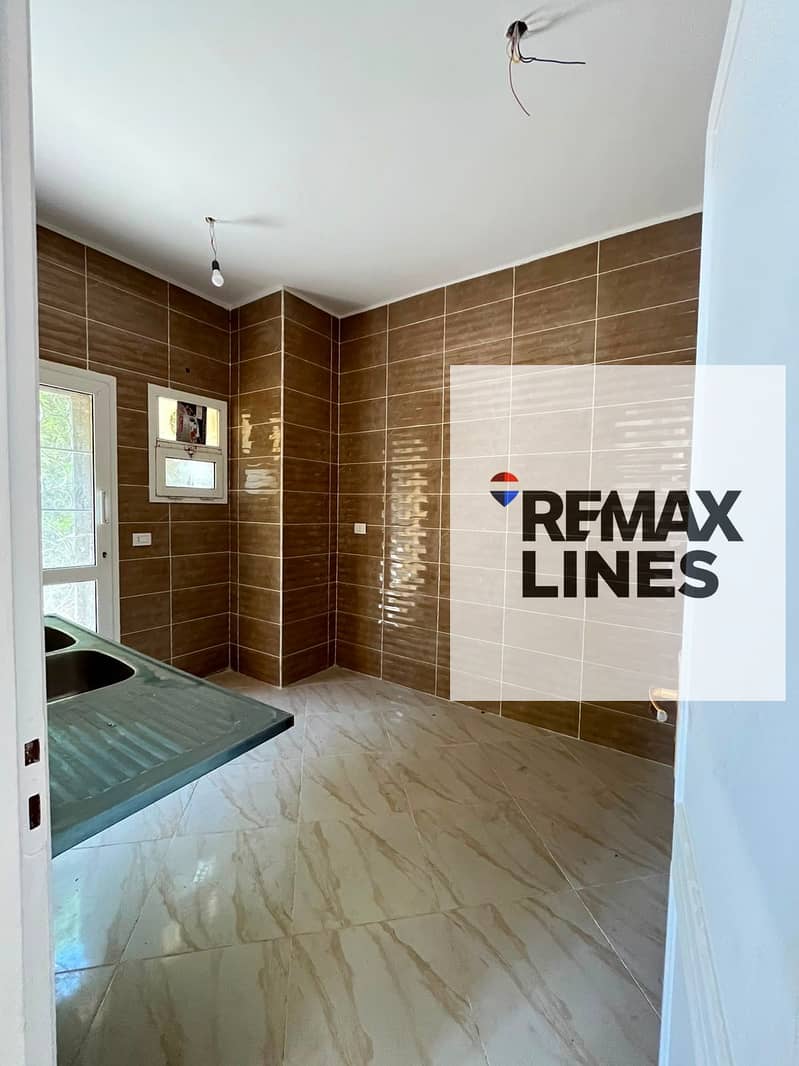 7 32d7f9a2-540a-4803-ae62-46daaa2c82d6. jpg