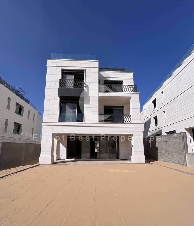 Largest Prime Luxury Villa in Katameya Creeks in New Cairo Opposite GUC | Ready to Move - Ansicht 2