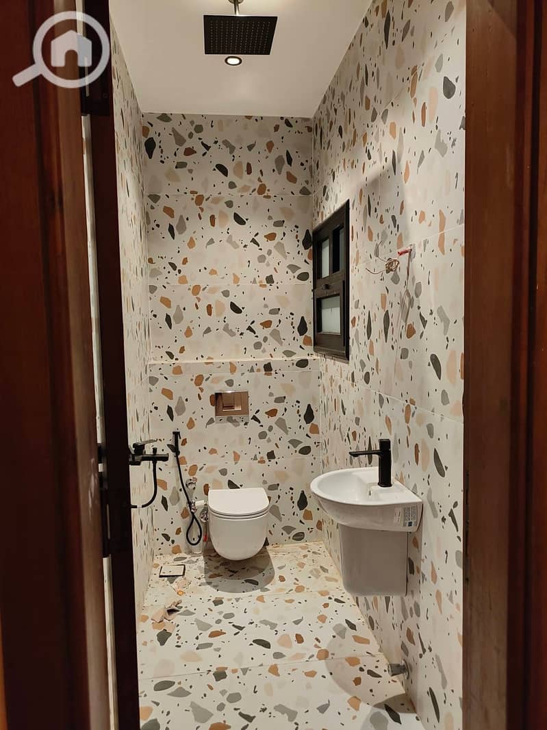 6 27778. jpg