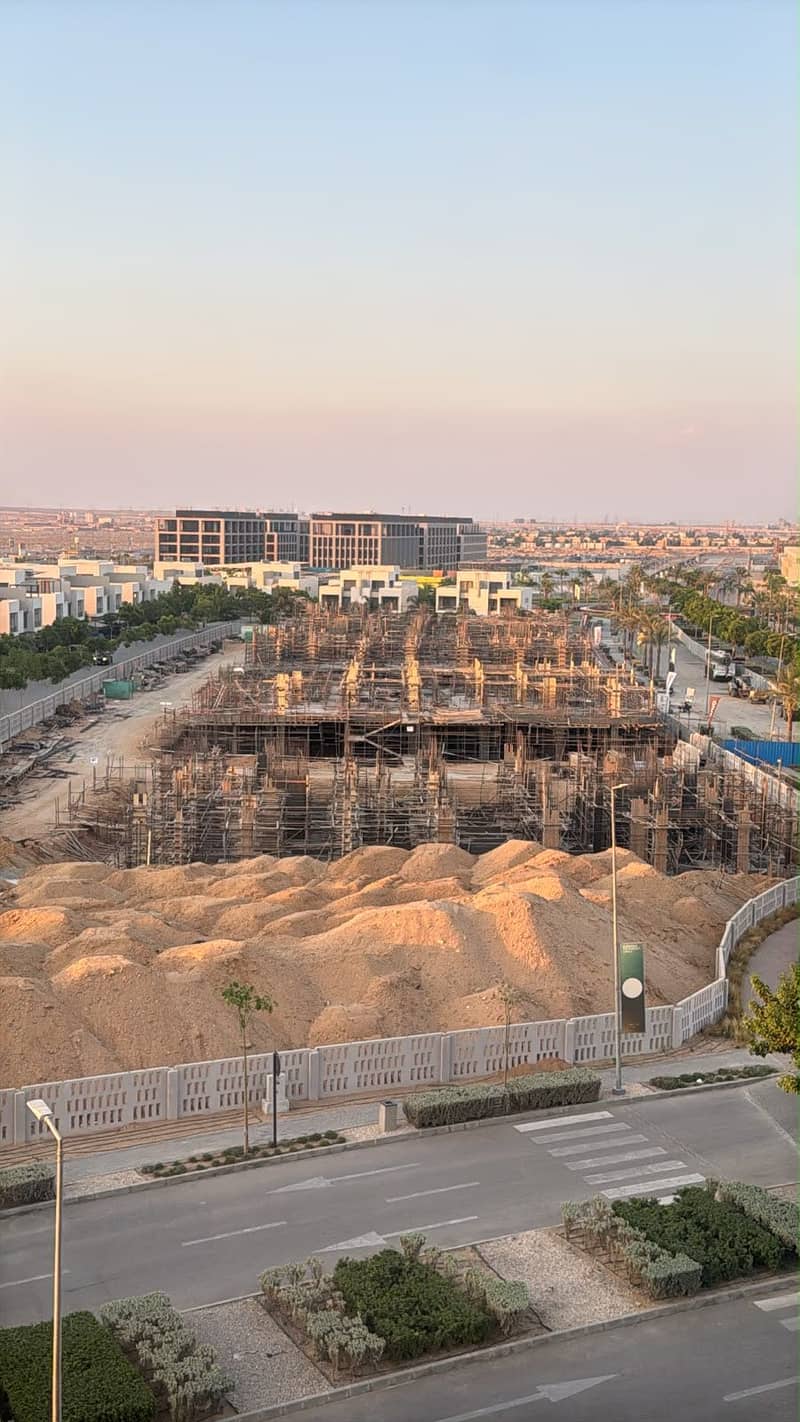 شقة للبيع متشطبة بالتكيفات فى البروج El Burouj - Vista 4
