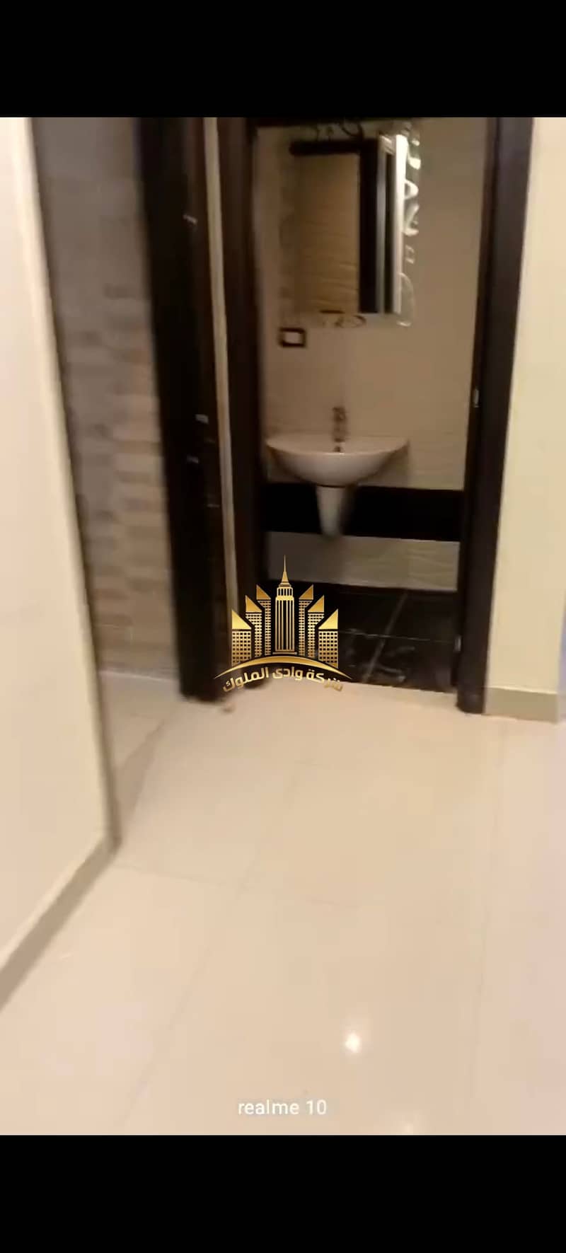 8 7425. jpg