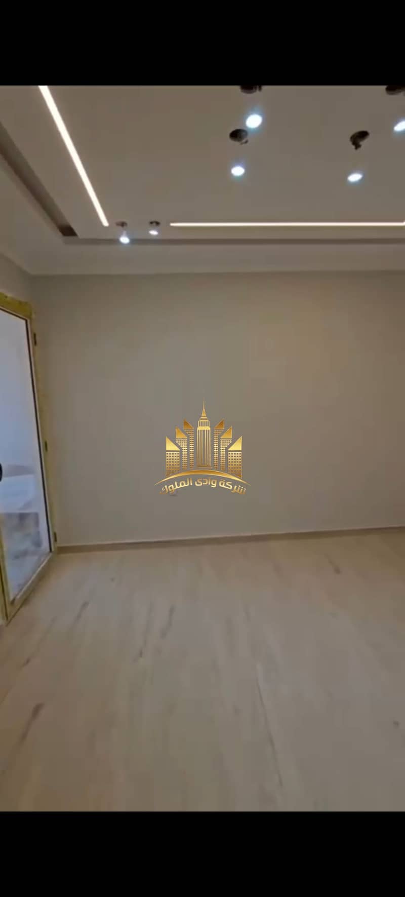27 7543. jpg