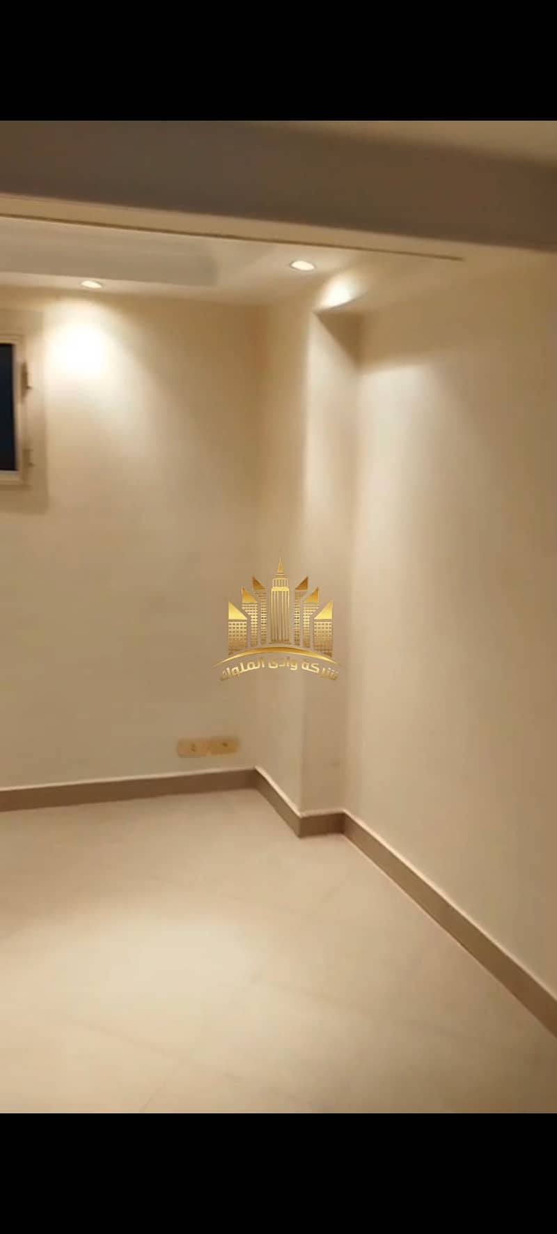 35 7667. jpg