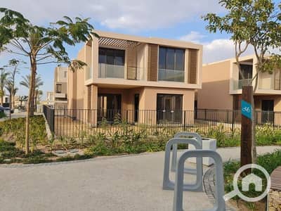 3 Bedroom Townhouse for Sale in New Heliopolis, Cairo - 0bb884b7-c571-4119-99bf-6e20a768a2f3. jpg 3 Bedroom Townhouse for Sale in New Heliopolis, Cairo - 0bb884b7-c571-4119-99bf-6e20a768a2f3. jpg