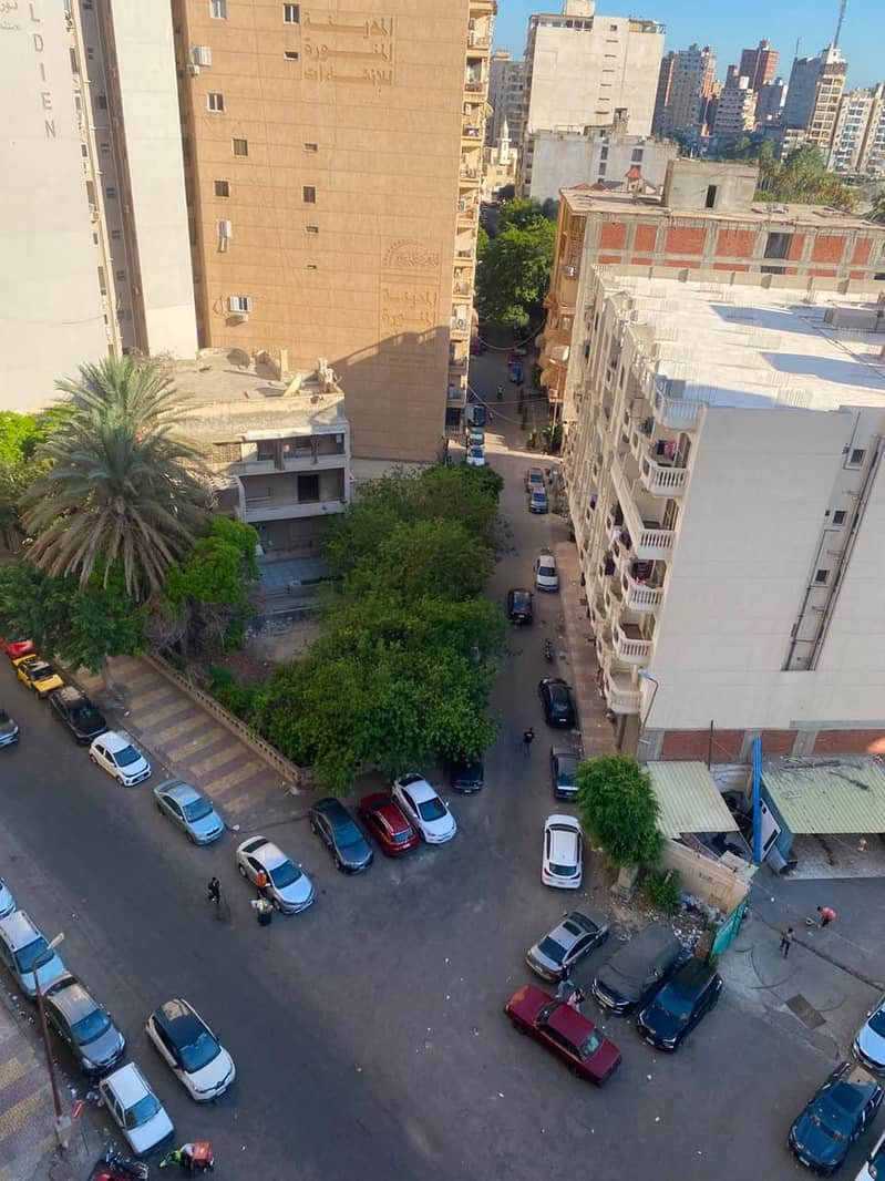 للإيجار في سموحة– من المالك مباشرة (بدون أي عمولات أو وسطاء) للإيجار في سموحة– من المالك مباشرة (بدون أي عمولات أو وسطاء)