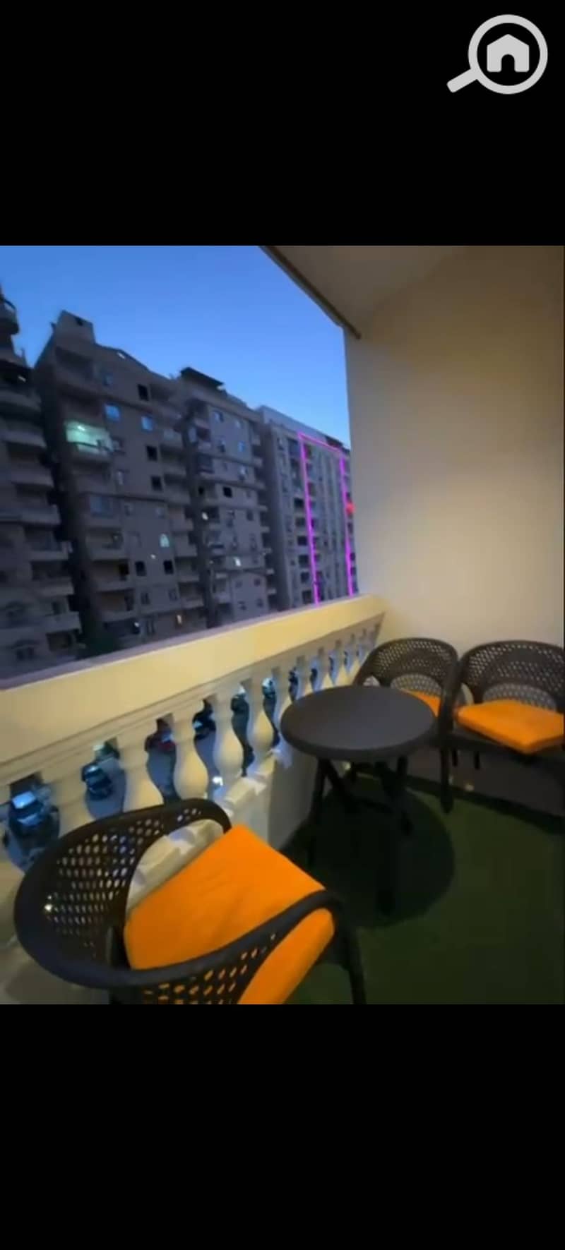 5 5835. jpg