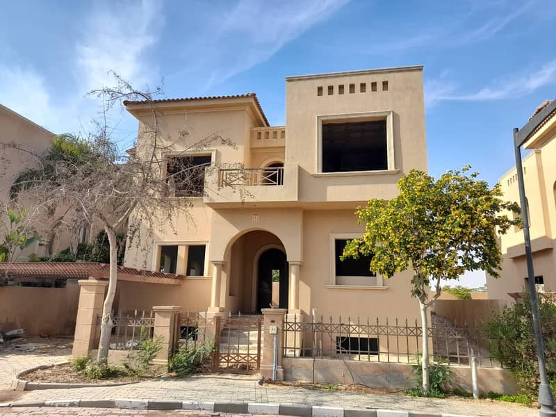 Exceptional Standalone Villa in Sun City Gardens - Opposite to AUC Exceptional Standalone Villa in Sun City Gardens - Opposite to AUC