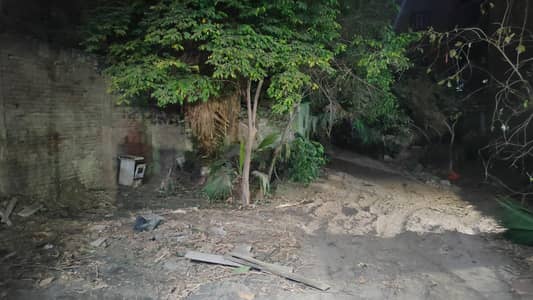 Land for Sale in Hadayeq El Zeitoun, Cairo - منزل للبيع في الزيتون ٣ دقايق من محطة مترو الزيتون علي شارع رئيسي