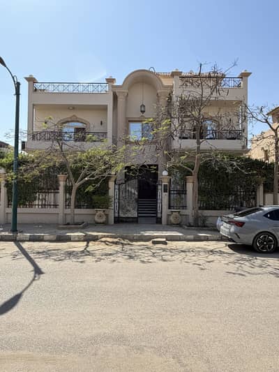 7 Bedroom Villa for Sale in 6th of October, Giza - Standalone Villa for Sale Al Nasaem Compound - فيلا مستقلة للبيع