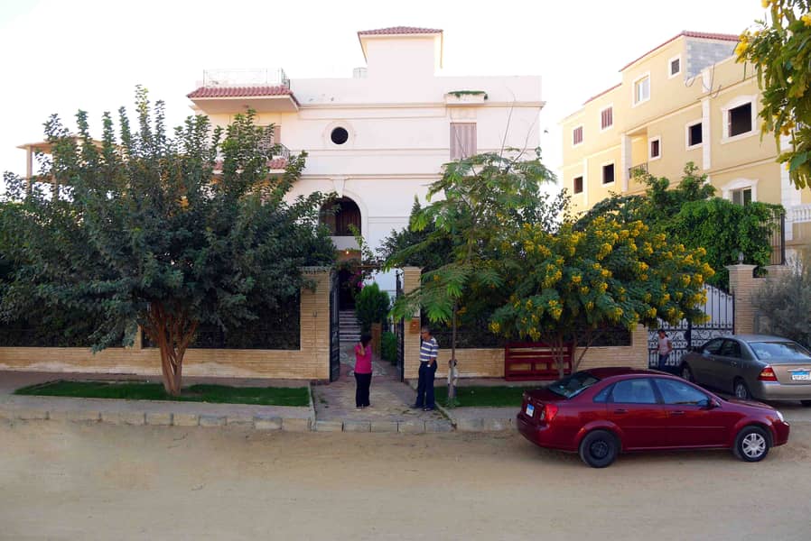 A distinguished 4-floor villa built on a 770.77 m² plot (Plot No. 160) A distinguished 4-floor villa built on a 770.77 m² plot (Plot No. 160)
