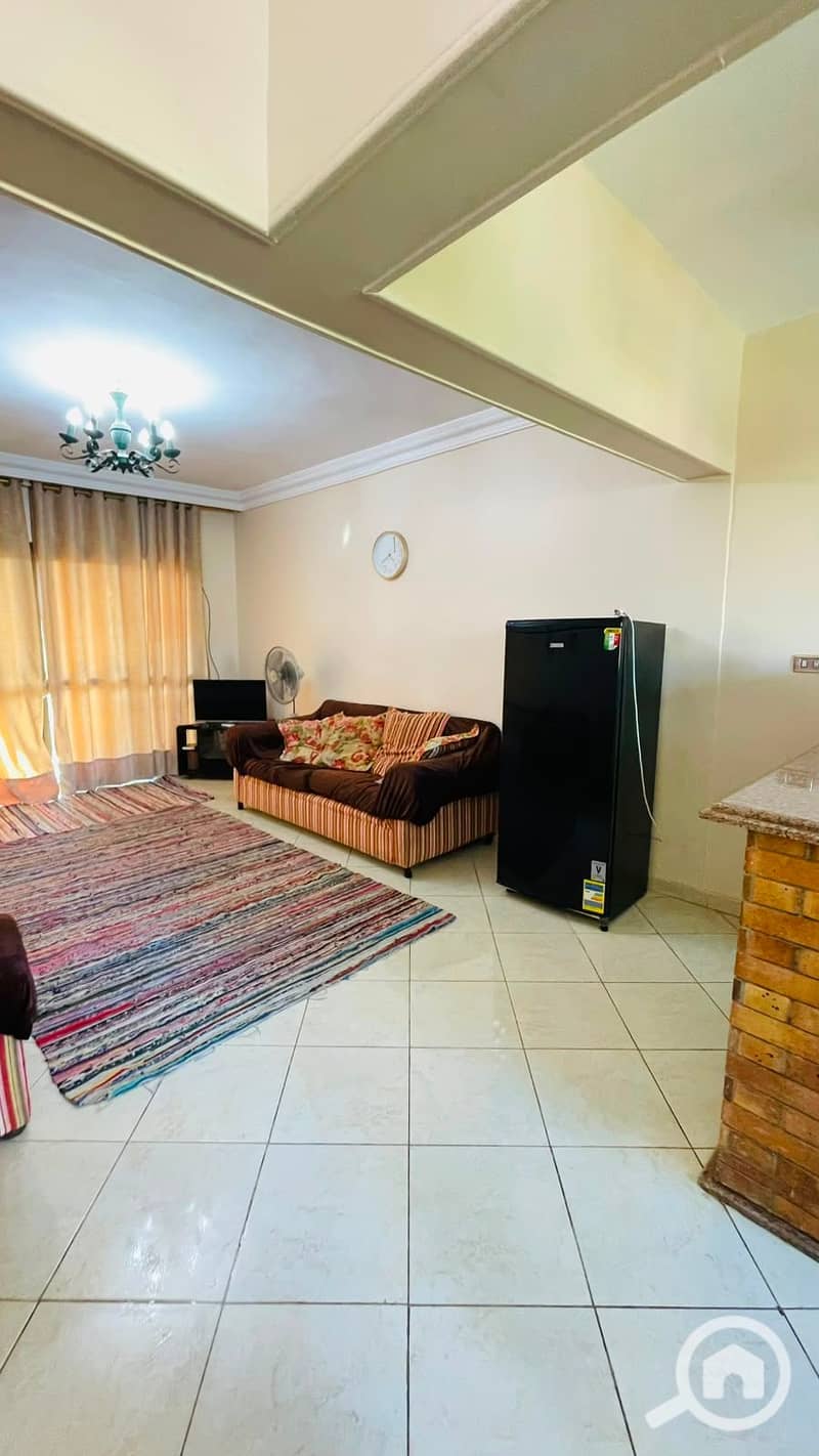 Two-bedroom upper chalet with air conditioning for rent in Al-Shorouk Village - Aanzicht 3