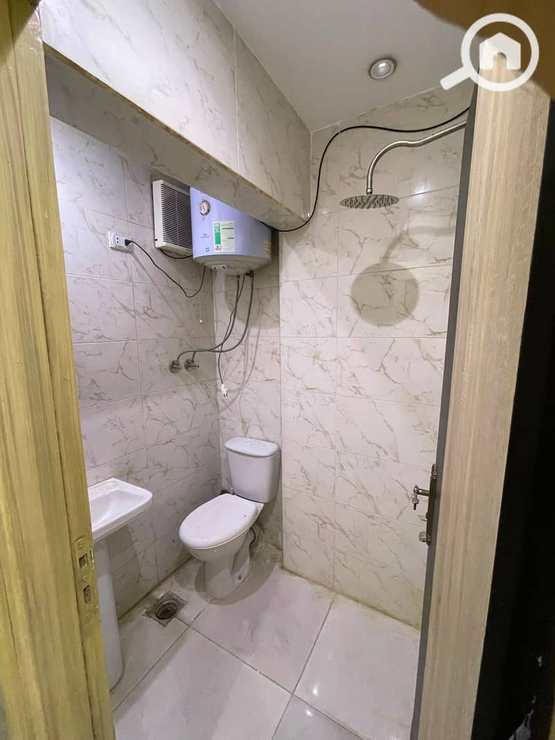 8 1000169882. jpg