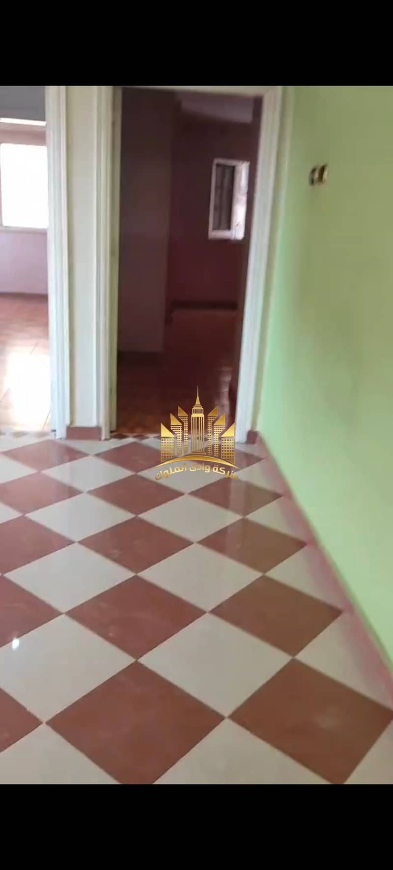 32 8160. jpg