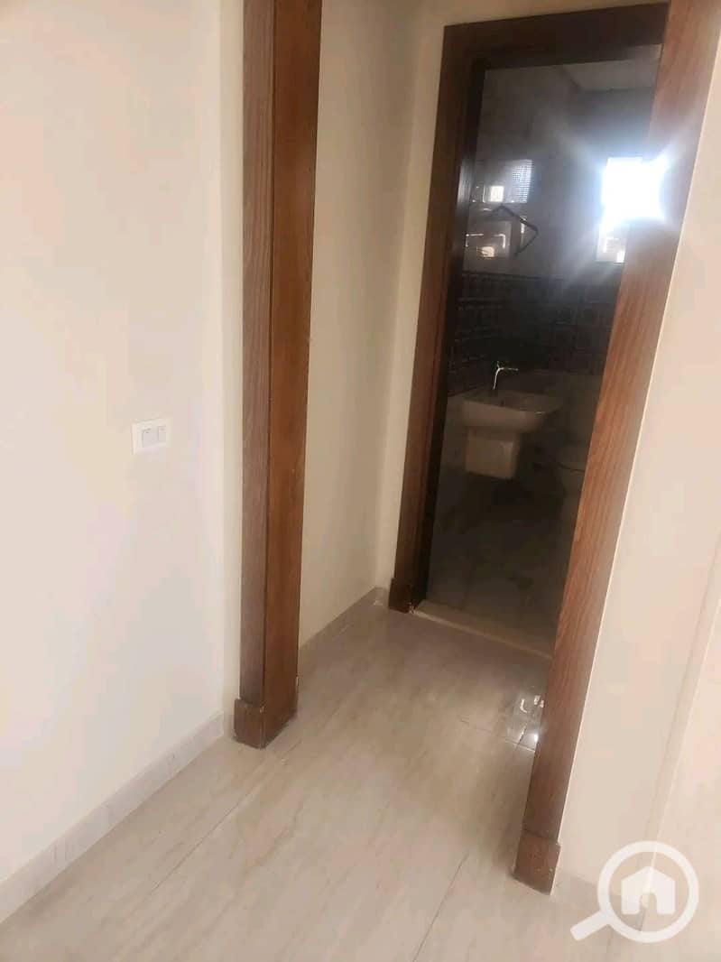4 1000315071. jpg