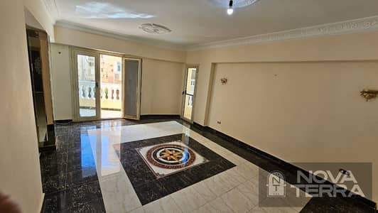 3 Bedroom Apartment for Sale in Sheikh Zayed, Giza - Apartment for Sale in 7th District – First Zone – Sheikh Zayed-image-1. jpg