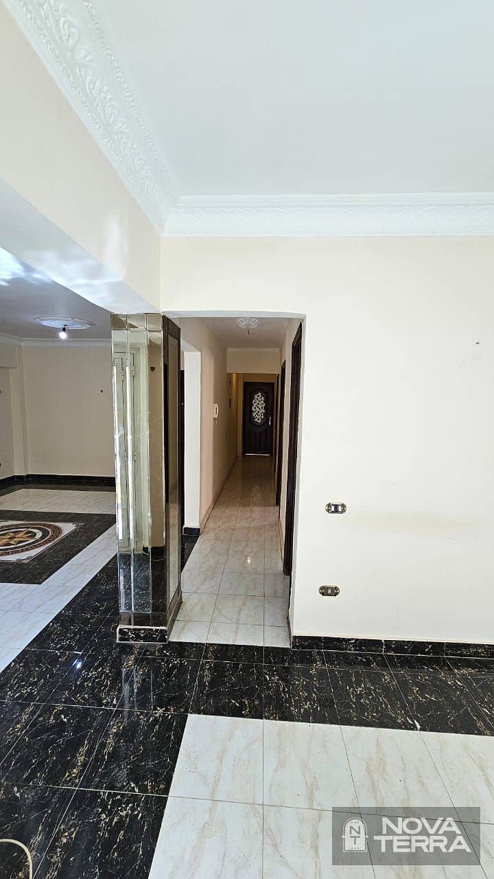 5 Apartment for Sale in 7th District – First Zone – Sheikh Zayed-image-5. jpg