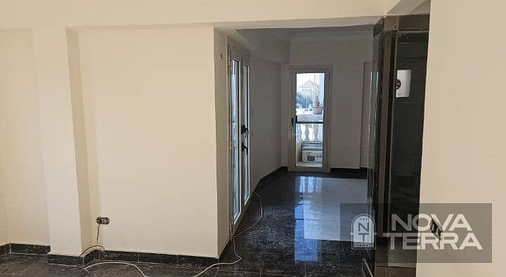 11 Apartment for Sale in 7th District – First Zone – Sheikh Zayed-image-11. jpg