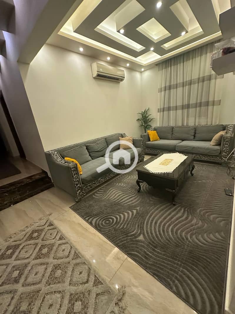Apartment for Sale in Banafseg Villas – First Settlement | 250 sqm | 1st Floor | Garden View | Custom Finishing - Vista 4