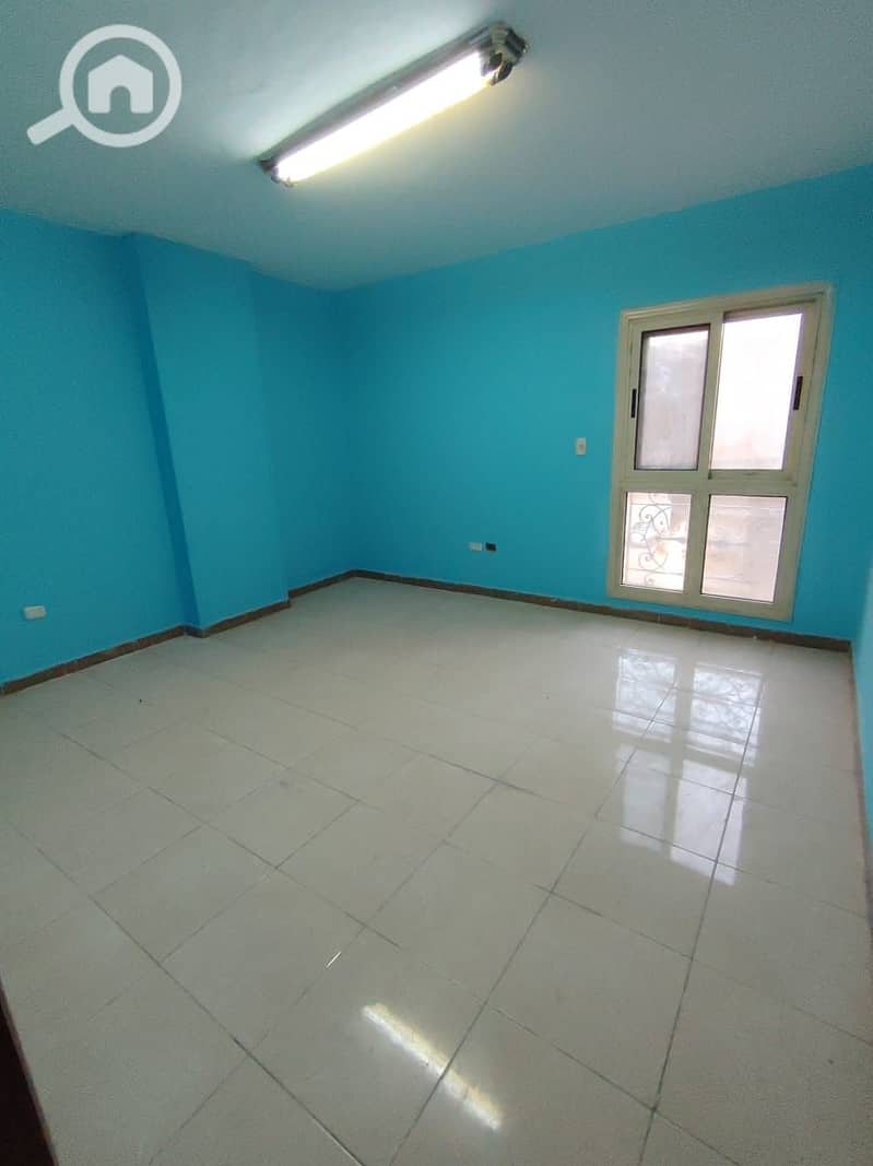 Apartment for rent in Maadi, 3 rooms, 306 Street - Meer