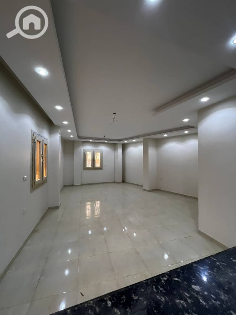 First-living ground apartment for rent in Gardenia 2 near Gamal Abdel Nasser & Mohamed Naguib axes, Inspire School & Gomla Market! - Altro