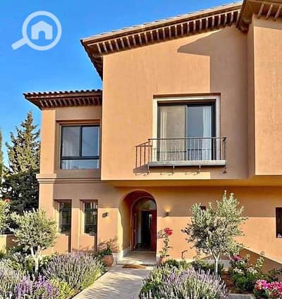 3 Bedroom Townhouse for Sale in Sheikh Zayed, Giza - 732286063_1495751805104788_1883705064776310532_n. jpg 3 Bedroom Townhouse for Sale in Sheikh Zayed, Giza - 732286063_1495751805104788_1883705064776310532_n. jpg