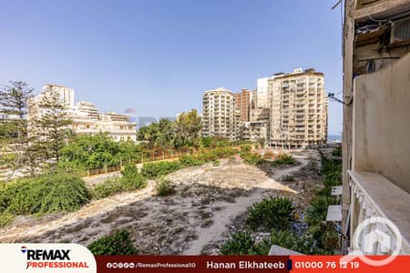 شقة 4 غرف نوم للبيع في سابا باشا، الإسكندرية - 1. png