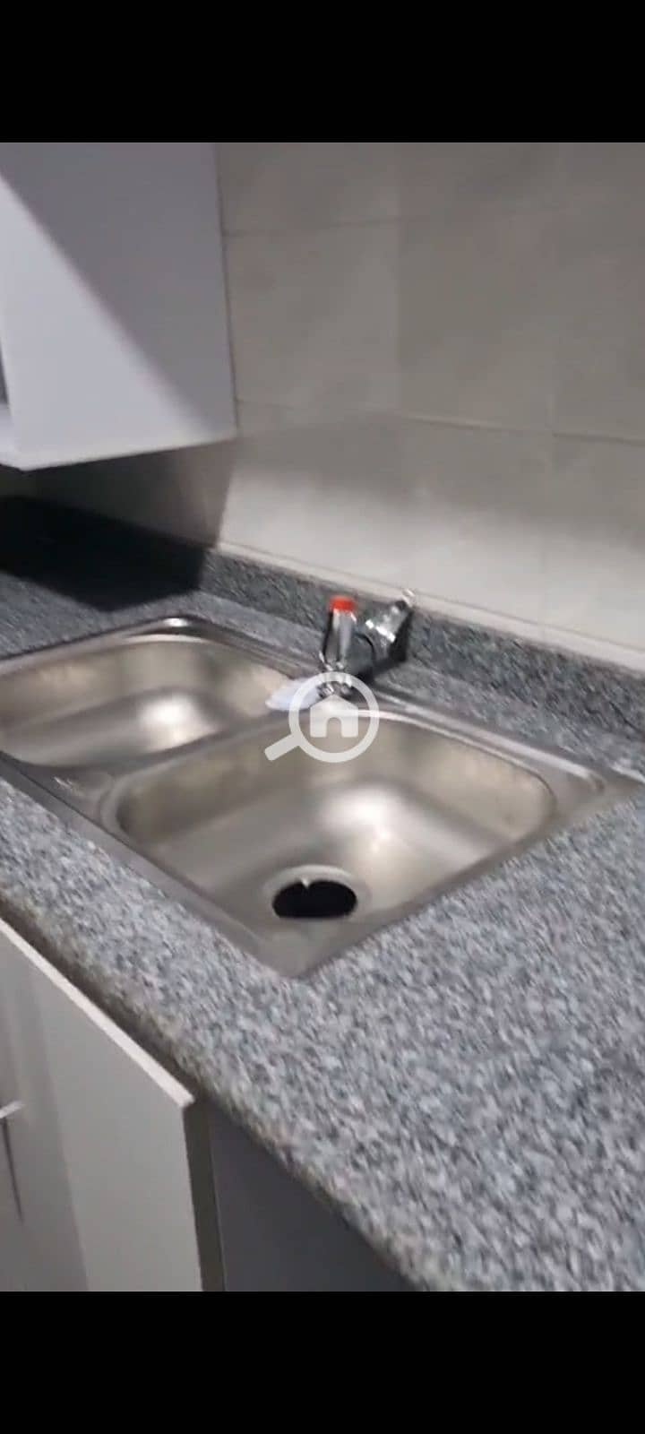 9 1000066140. jpg