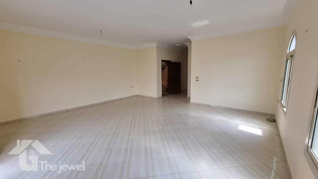 Apartment for rent in the Second District, New Cairo, suitable for residential or administrative purposes. - Aanzicht 4