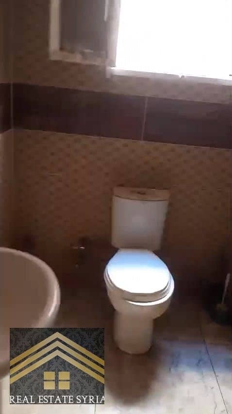 13 1000525714. jpg