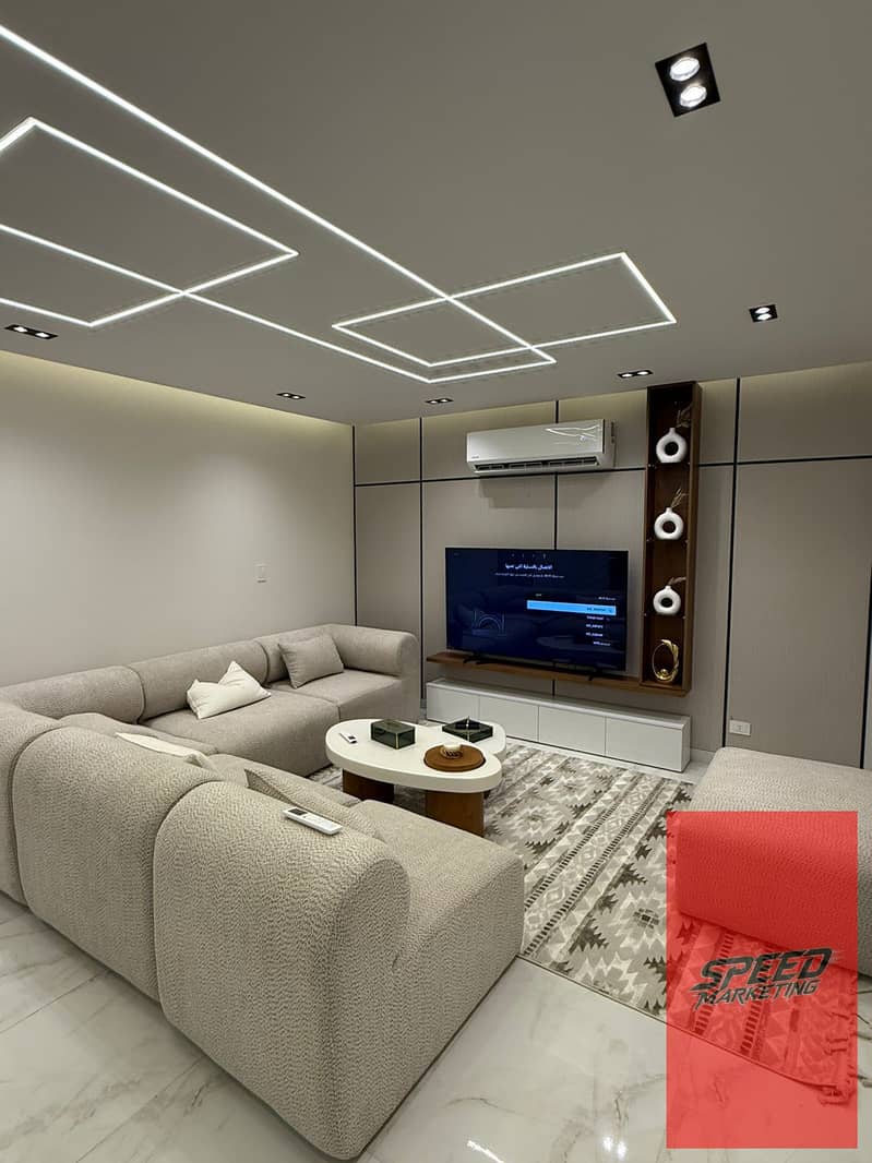 2 0ad2b8fc-995e-47b2-8cfd-5a94f8d930f2. jpg