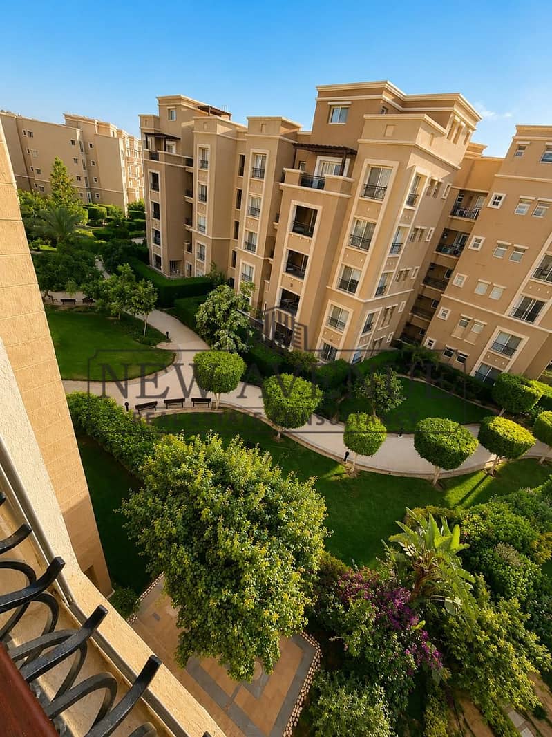 Luxury Apartment for Sale with Open Landscape View in Katameya Plaza New Cairo - Widok 6