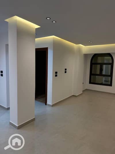 3 Bedroom Flat for Sale in Shubra, Cairo - IMG-20260725-WA0020. jpg