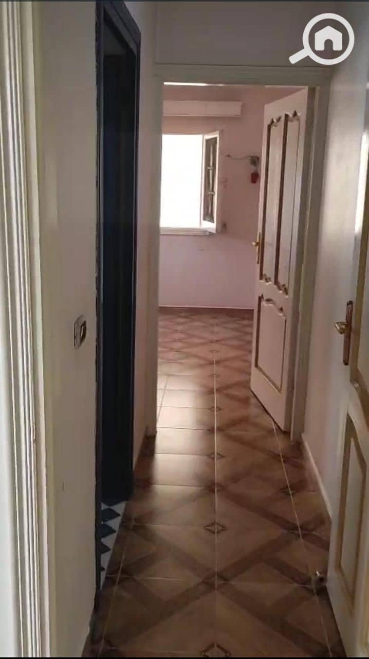 Apartment for rent 200m with the most beautiful view in Al-Mi'raj, in a prime location, 4 rooms, 2 bathrooms, reception 3 pieces, second floor with elevator. - Fler