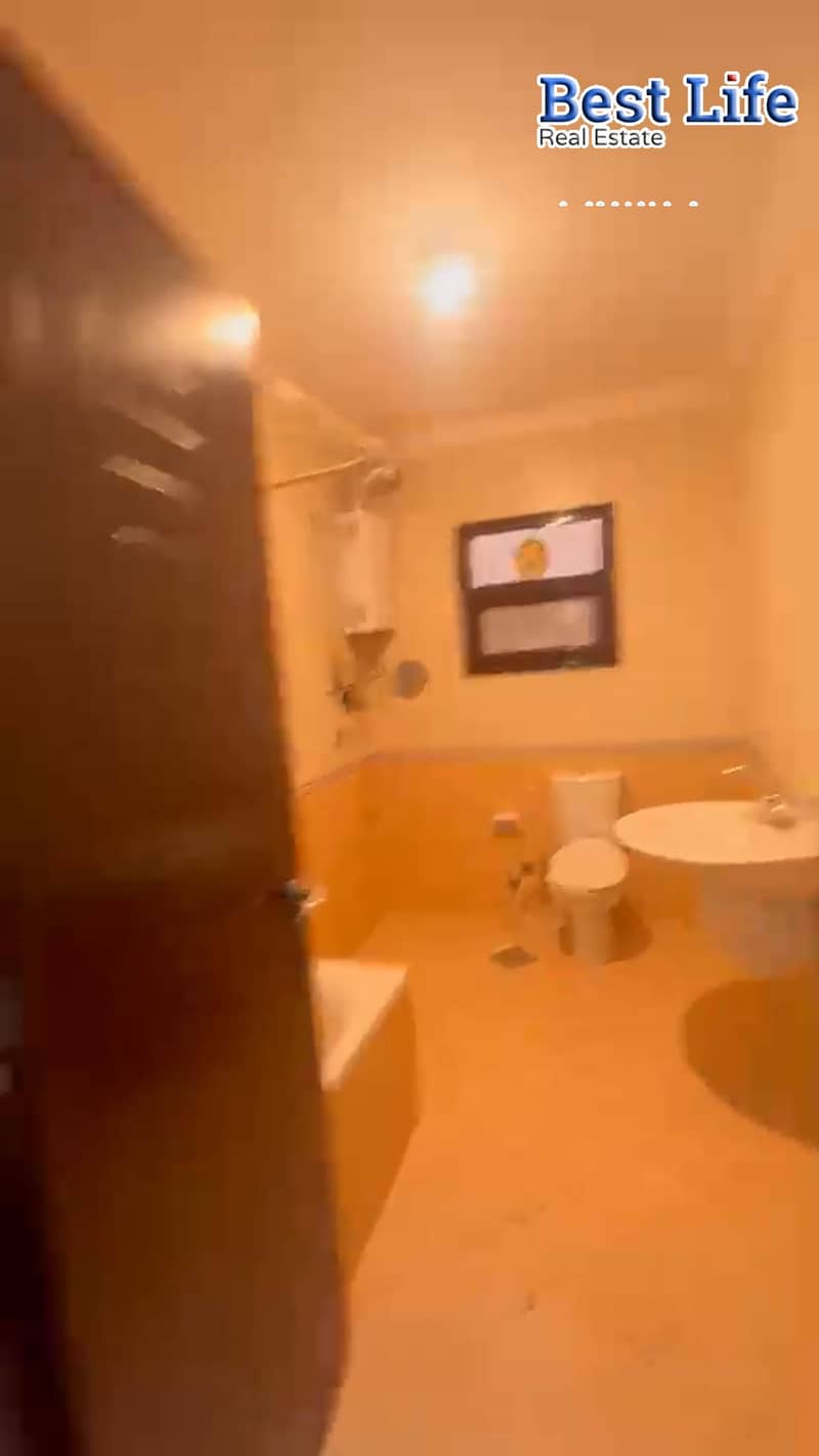 7 best_frame_14. jpg