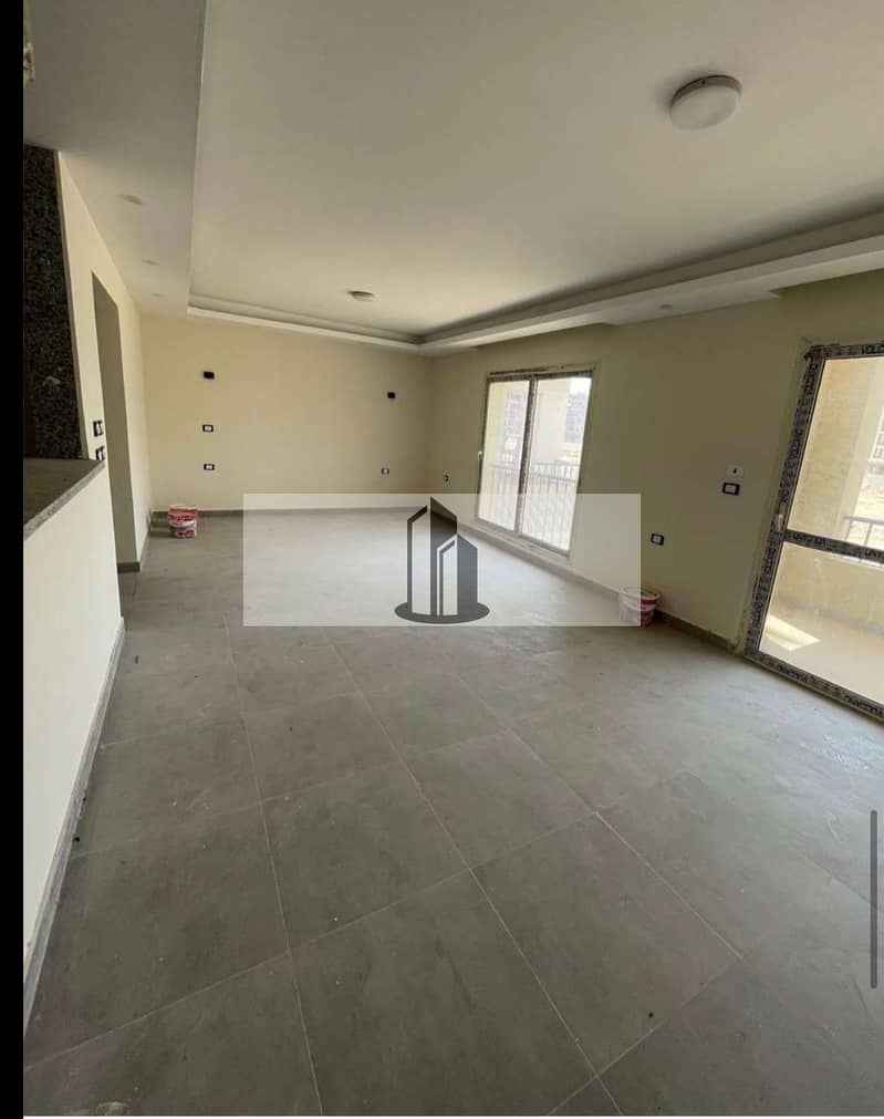 Immediate delivery in phase S2, a fully finished apartment inside Sarai Compound in Mostakbal City. - Bild 2