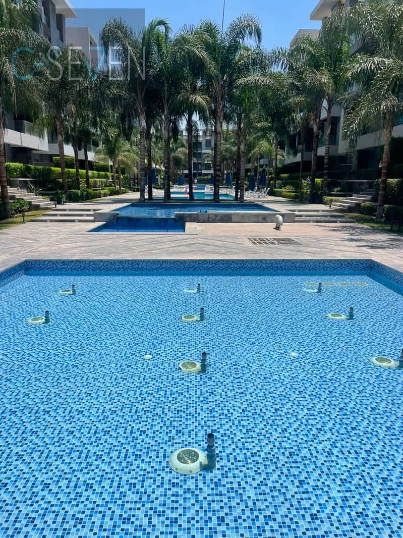 Penthouse fully finished with ac's for sale in el patio casa Prime Location 185 sqm + 100 m² Roof - Aanzicht 2