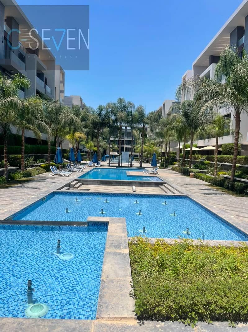Penthouse fully finished with ac's for sale in el patio casa Prime Location 185 sqm + 100 m² Roof - Aanzicht 4
